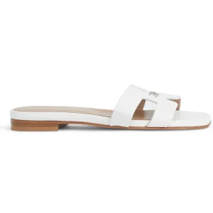 Bruno Magli Flats & Loafers^Fina Single Band Sandal White White Leather