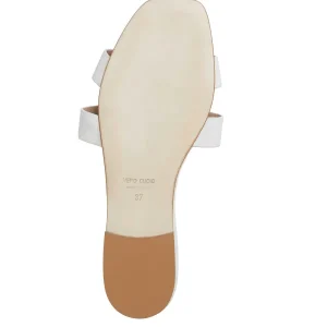 Bruno Magli Flats & Loafers^Fina Single Band Sandal White White Leather